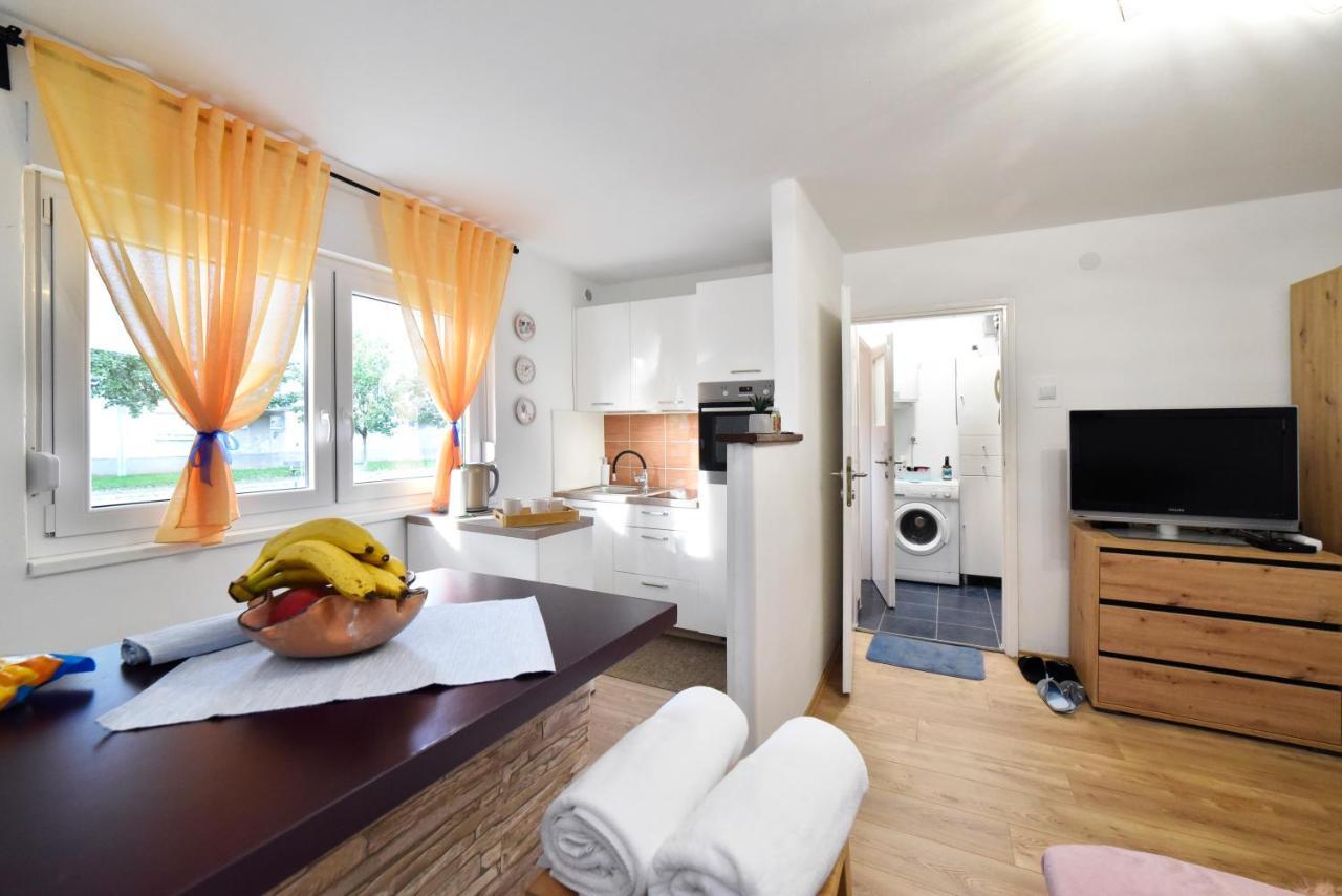 Studio Apartment Aneta Загреб Екстериор снимка